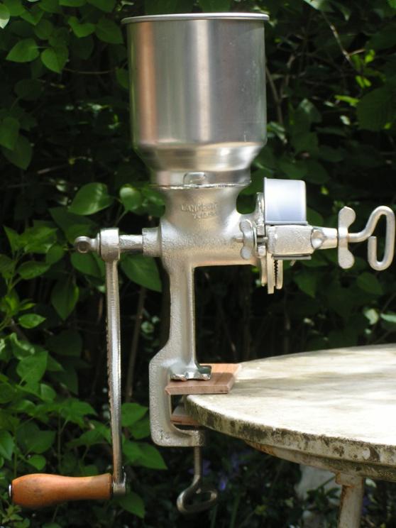 Bier Brauen : Technik : Malzmühle : Brewferm Gusseisen